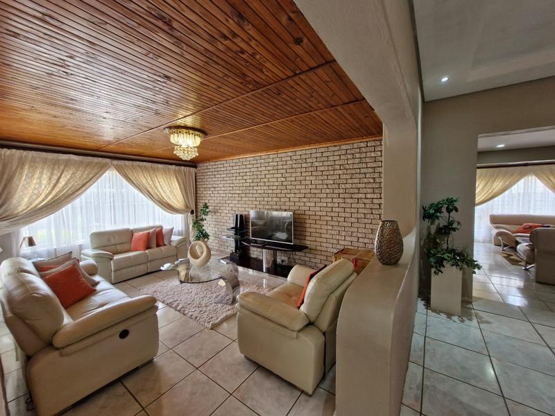 4 Bedroom Property for Sale in Birch Acres Gauteng