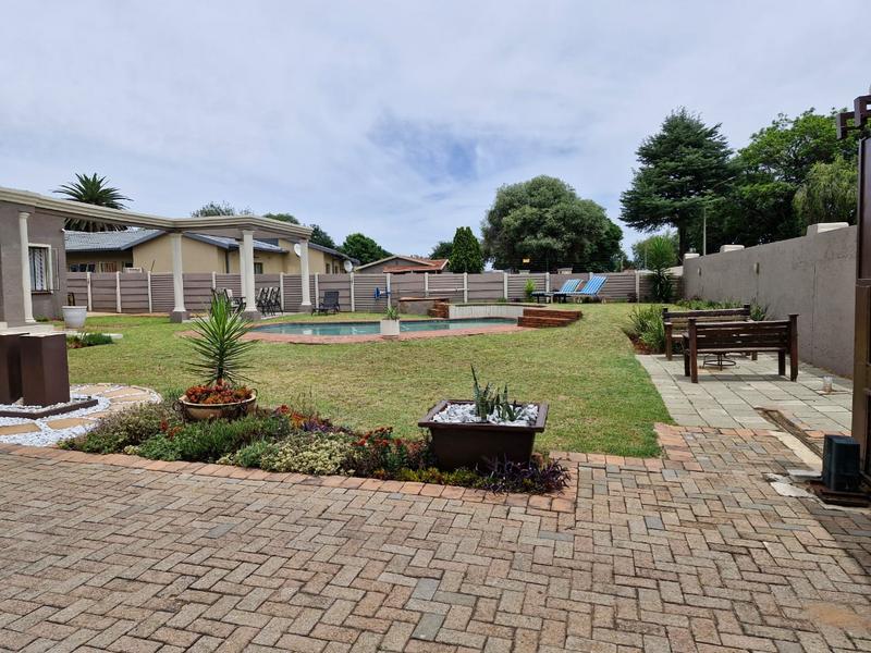 4 Bedroom Property for Sale in Birch Acres Gauteng