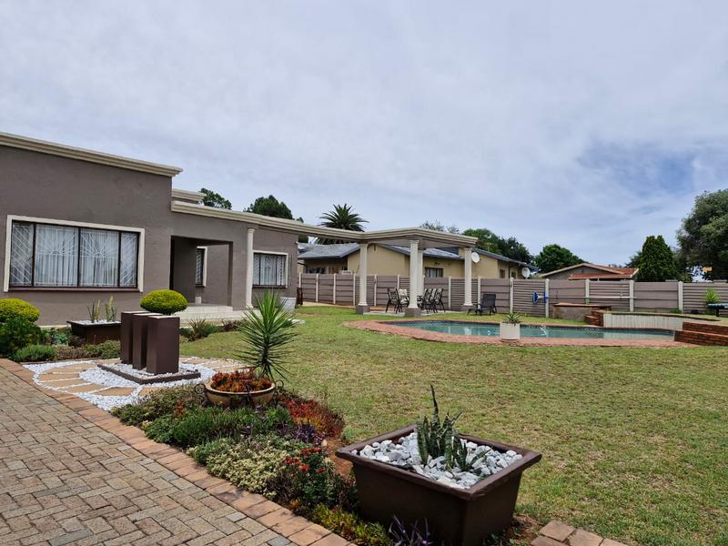 4 Bedroom Property for Sale in Birch Acres Gauteng