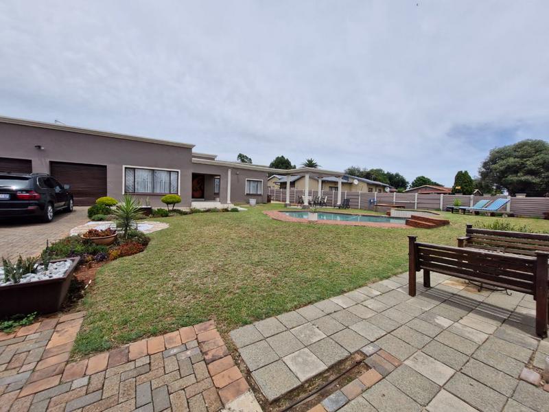 4 Bedroom Property for Sale in Birch Acres Gauteng