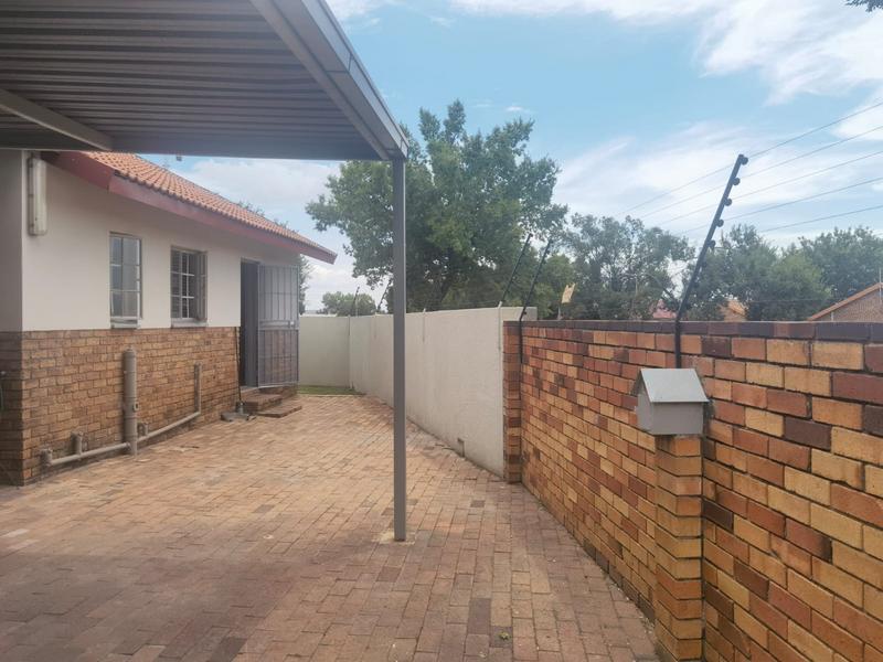 To Let 4 Bedroom Property for Rent in Nigel Gauteng