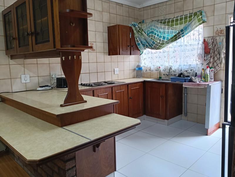 To Let 3 Bedroom Property for Rent in Petersfield Gauteng