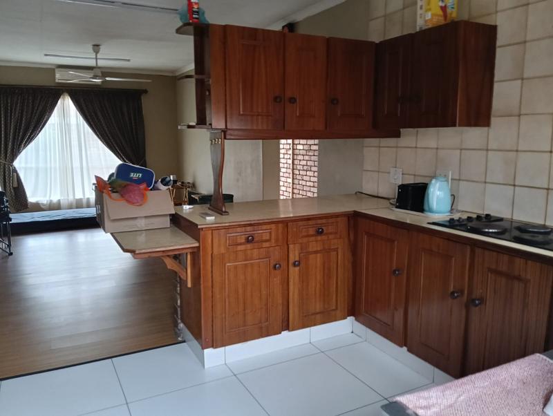 To Let 3 Bedroom Property for Rent in Petersfield Gauteng