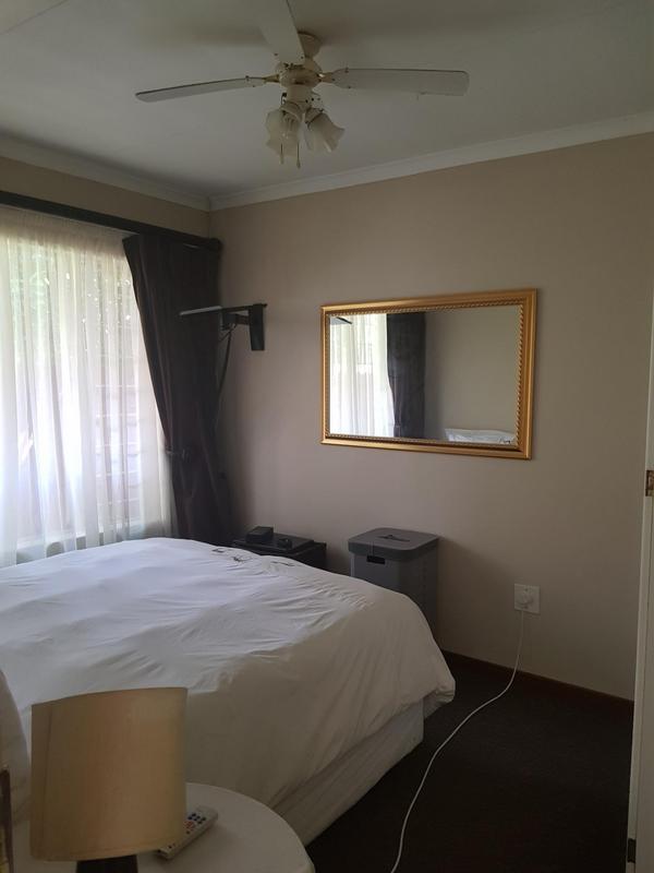 To Let 2 Bedroom Property for Rent in Rooihuiskraal North Gauteng