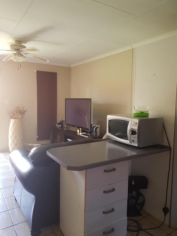 To Let 2 Bedroom Property for Rent in Rooihuiskraal North Gauteng