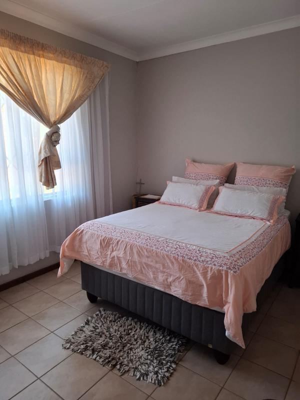 To Let 3 Bedroom Property for Rent in Silverton Gauteng