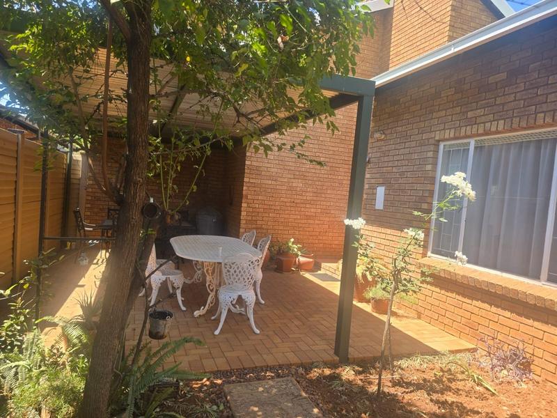 5 Bedroom Property for Sale in Montana Park Gauteng