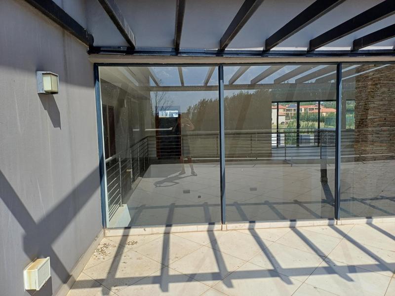 To Let 5 Bedroom Property for Rent in Lanseria Gauteng