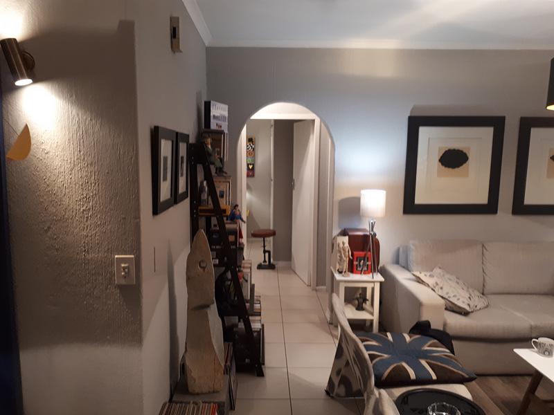 2 Bedroom Property for Sale in Bryanston Gauteng