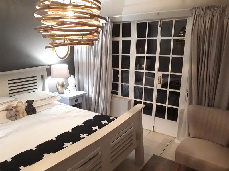 2 Bedroom Property for Sale in Bryanston Gauteng