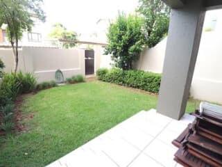 1 Bedroom Property for Sale in Lonehill Gauteng