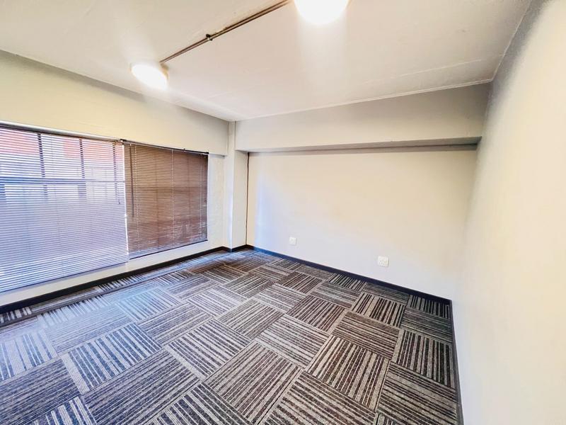 To Let 1 Bedroom Property for Rent in Braamfontein Gauteng