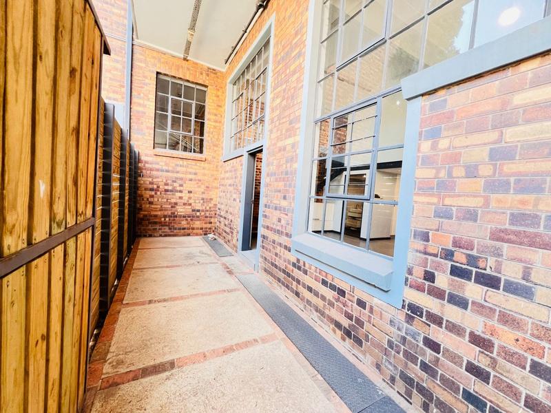 To Let 1 Bedroom Property for Rent in Braamfontein Gauteng