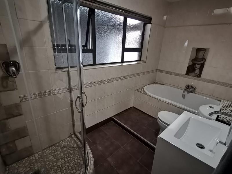 5 Bedroom Property for Sale in Vanderbijlpark SW 1 Gauteng