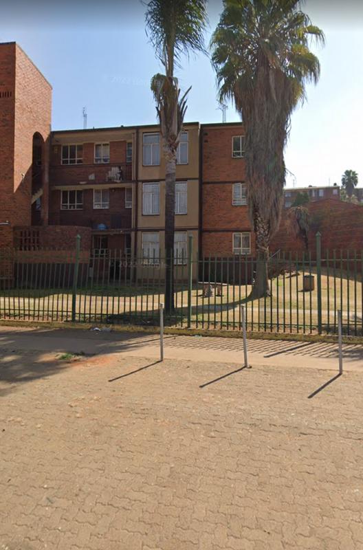 To Let 2 Bedroom Property for Rent in Laudium Gauteng