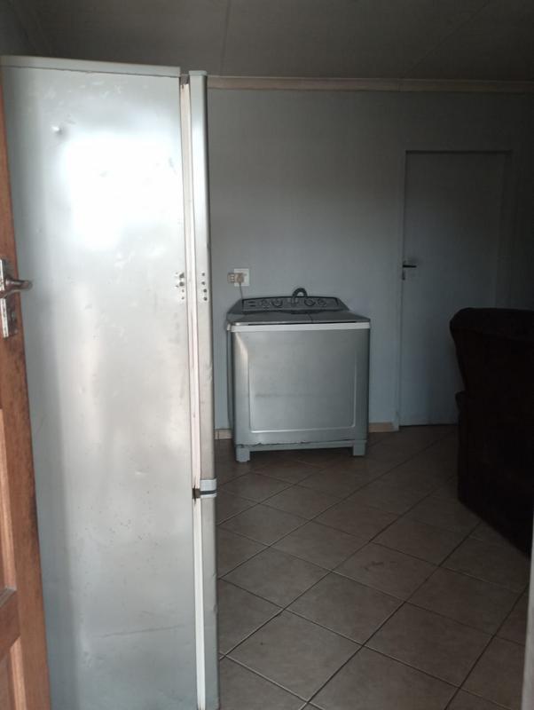 2 Bedroom Property for Sale in Olievenhoutbosch Gauteng