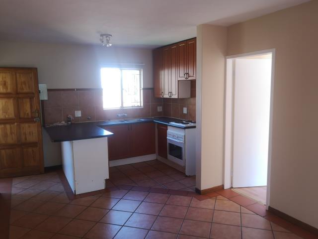 To Let 1 Bedroom Property for Rent in Die Hoewes Gauteng