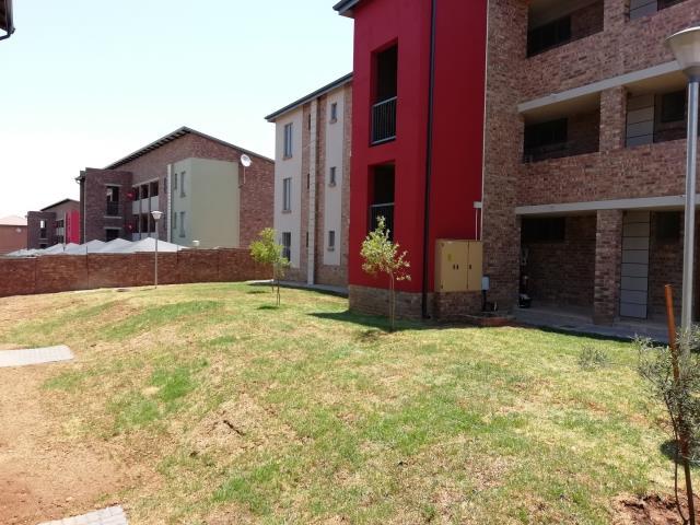 To Let 2 Bedroom Property for Rent in Rooihuiskraal North Gauteng