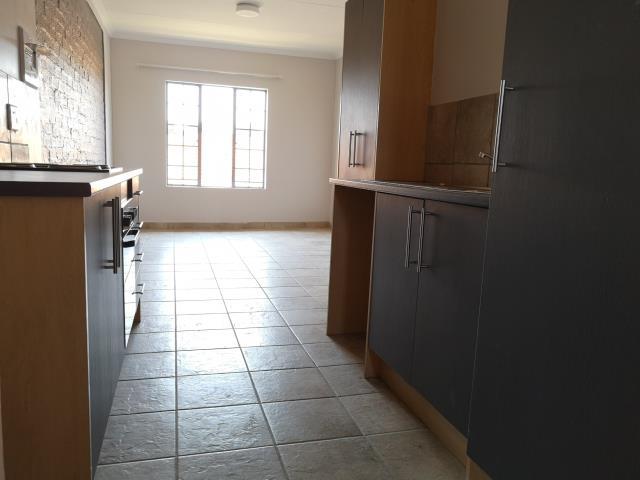 To Let 2 Bedroom Property for Rent in Rooihuiskraal North Gauteng