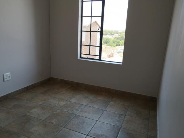 To Let 2 Bedroom Property for Rent in Rooihuiskraal North Gauteng