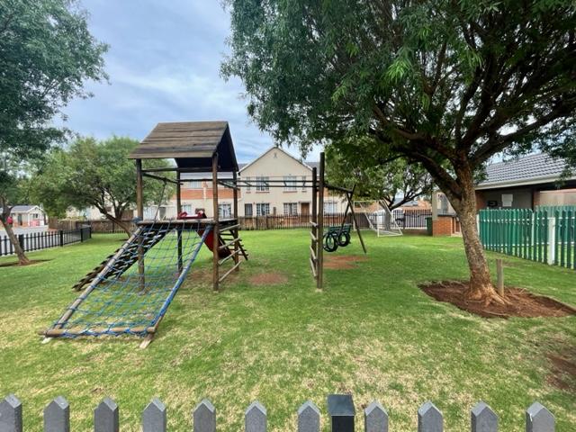 2 Bedroom Property for Sale in Brentwood Park Gauteng