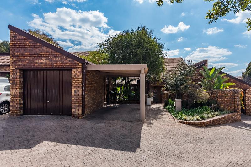 3 Bedroom Property for Sale in Lonehill Gauteng