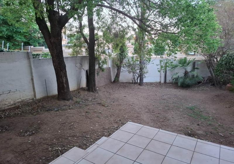 To Let 3 Bedroom Property for Rent in Buccleuch Gauteng