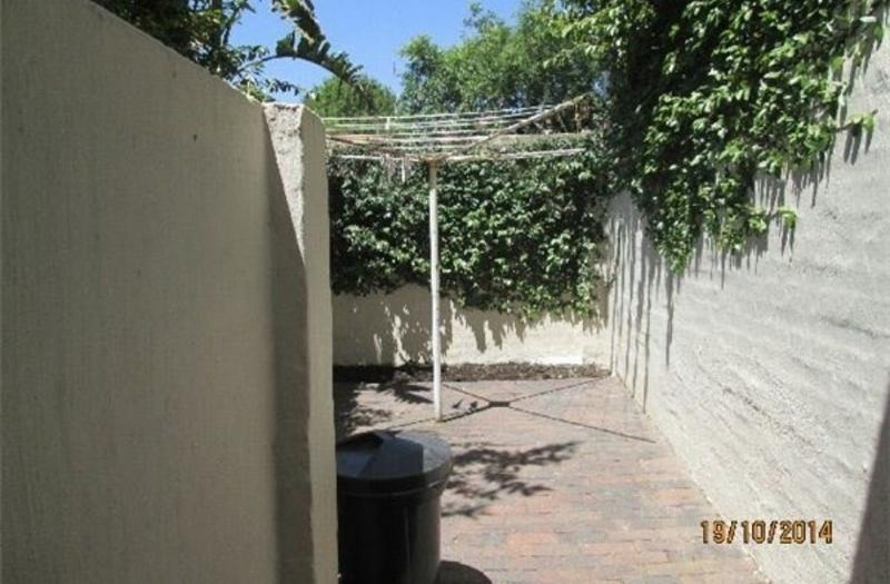 To Let 3 Bedroom Property for Rent in Buccleuch Gauteng