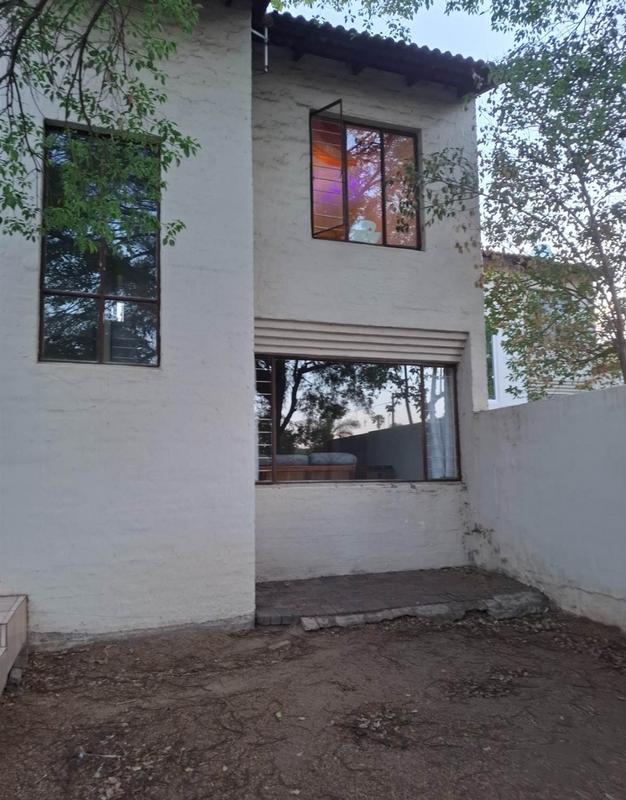 To Let 3 Bedroom Property for Rent in Buccleuch Gauteng