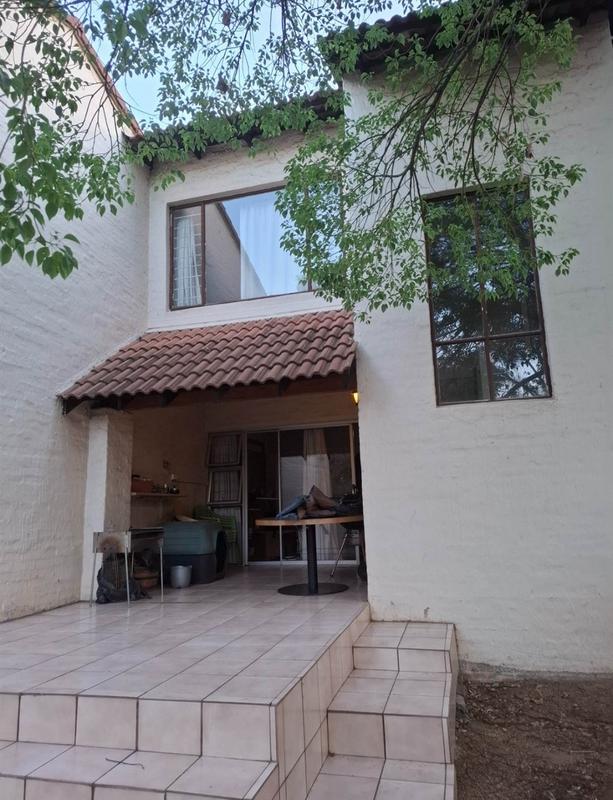 To Let 3 Bedroom Property for Rent in Buccleuch Gauteng