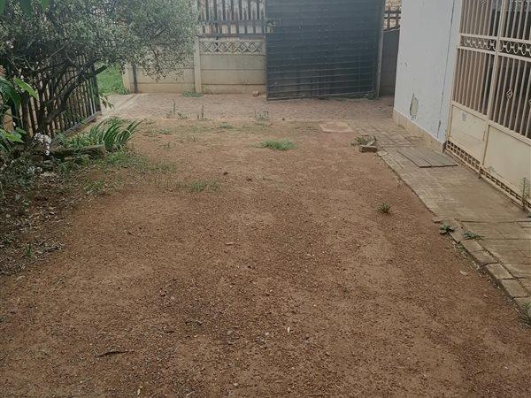 4 Bedroom Property for Sale in Zakariyya Park Gauteng