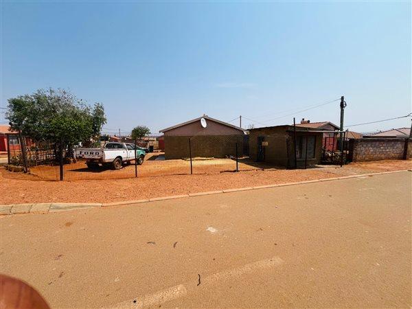 2 Bedroom Property for Sale in Lehae Gauteng