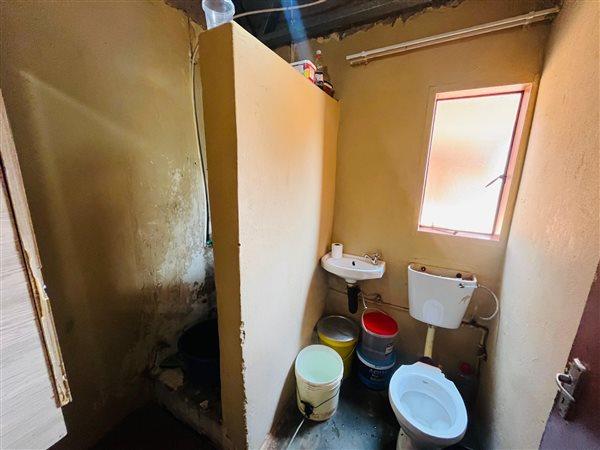 2 Bedroom Property for Sale in Lehae Gauteng