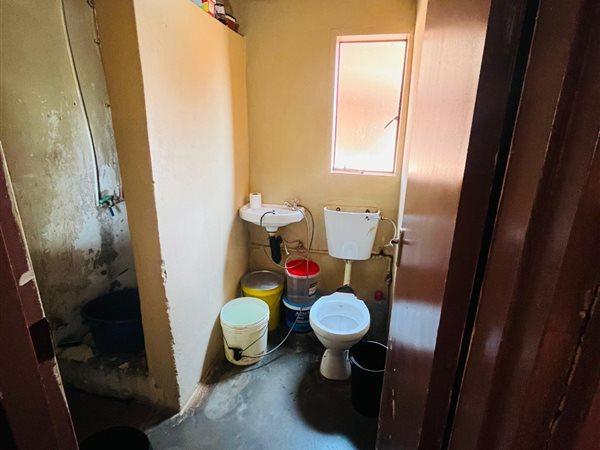 2 Bedroom Property for Sale in Lehae Gauteng