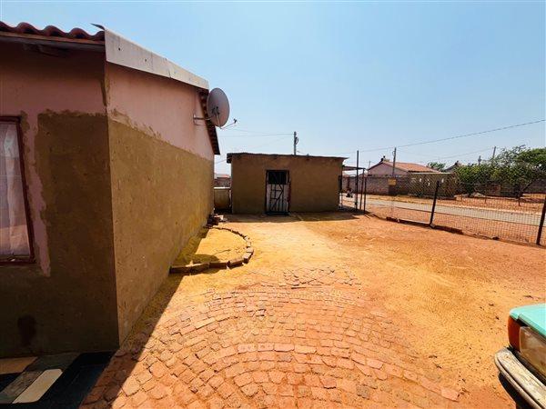 2 Bedroom Property for Sale in Lehae Gauteng