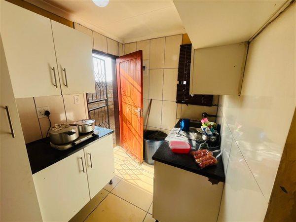 2 Bedroom Property for Sale in Kanana Park Gauteng