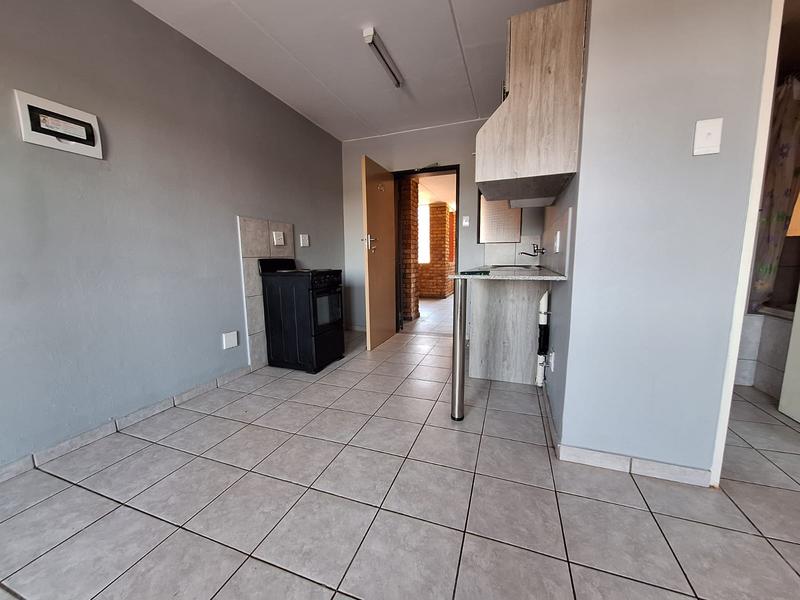 To Let 2 Bedroom Property for Rent in Sky City Gauteng