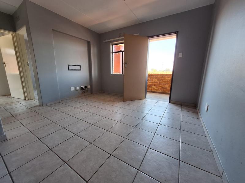 To Let 2 Bedroom Property for Rent in Sky City Gauteng