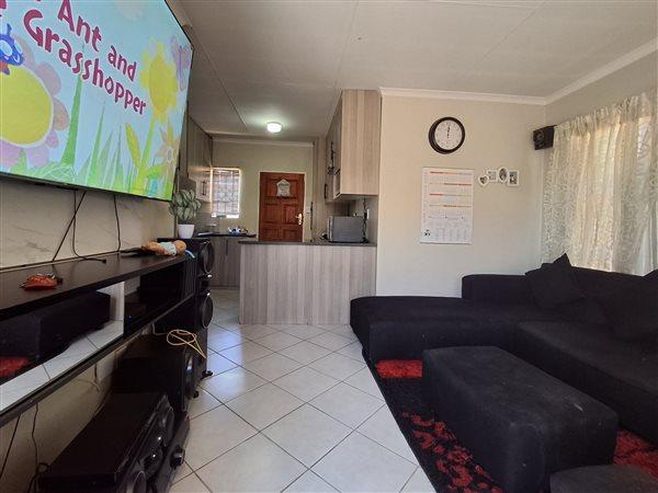 3 Bedroom Property for Sale in Lenasia Gauteng