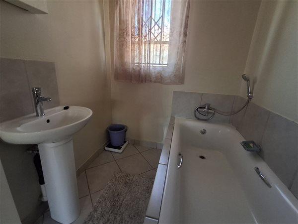 3 Bedroom Property for Sale in Lenasia Gauteng