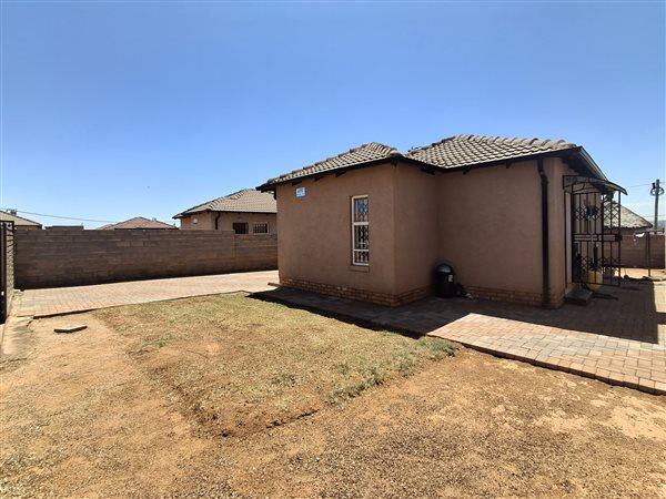 3 Bedroom Property for Sale in Lenasia Gauteng