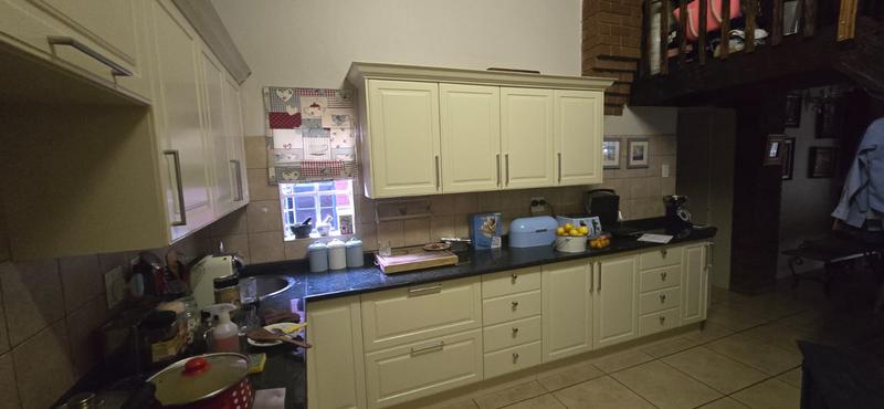 4 Bedroom Property for Sale in Moreleta Park Gauteng