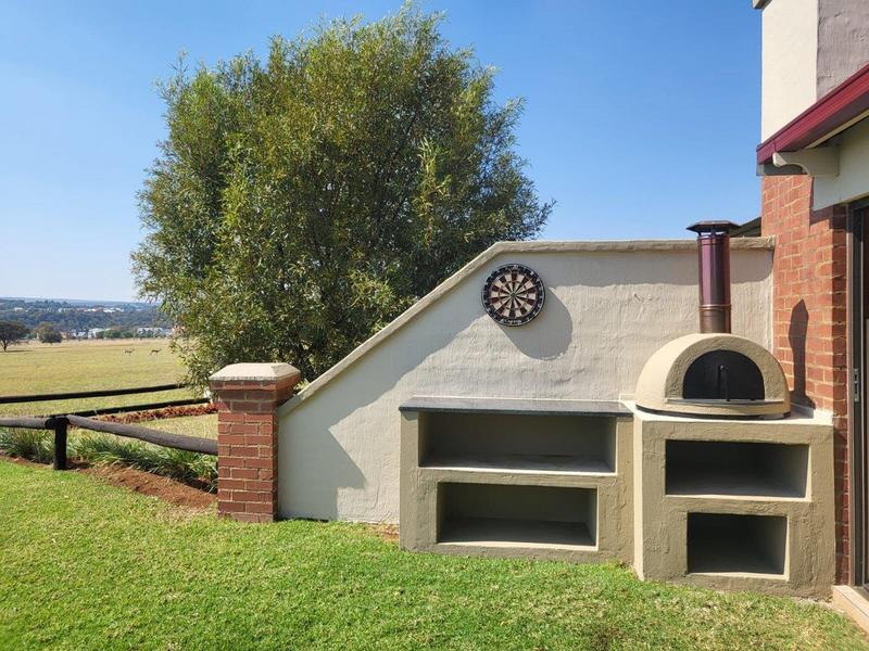 3 Bedroom Property for Sale in Waterlake Farm Lifestyle Estate Gauteng