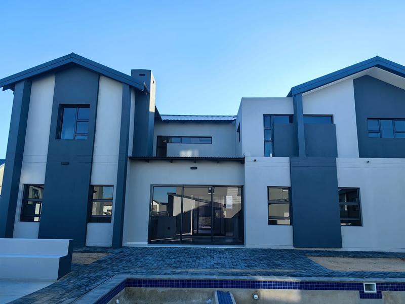 5 Bedroom Property for Sale in Six Fountains Residential Estate Gauteng