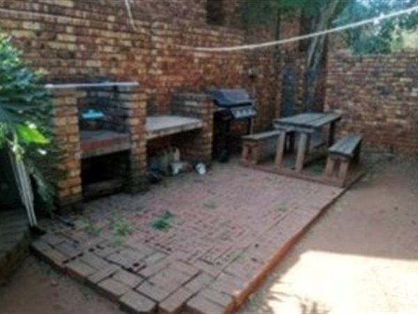 2 Bedroom Property for Sale in Centurion Central Gauteng