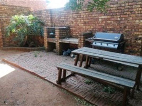 2 Bedroom Property for Sale in Centurion Central Gauteng