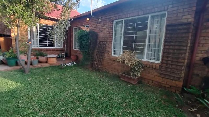 3 Bedroom Property for Sale in Clubview Gauteng