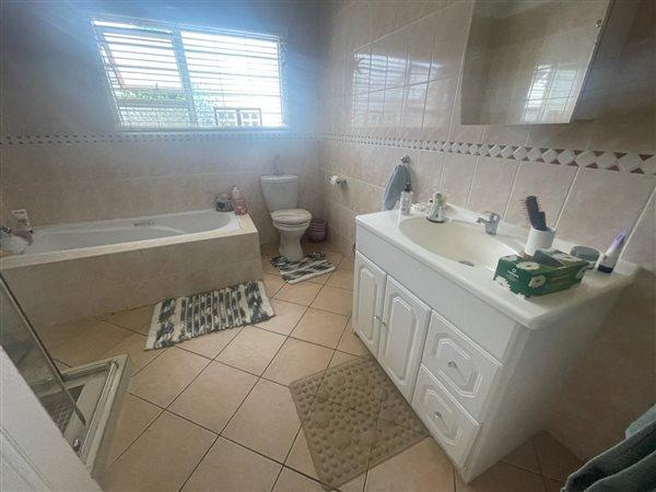 3 Bedroom Property for Sale in Eldoraigne Gauteng