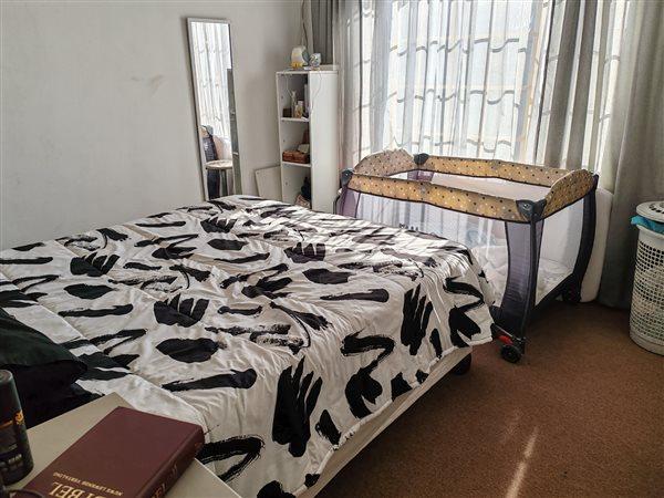 2 Bedroom Property for Sale in Rooihuiskraal North Gauteng