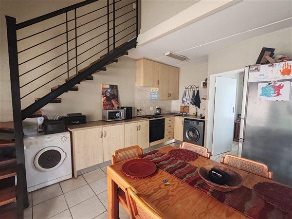 2 Bedroom Property for Sale in Rooihuiskraal North Gauteng